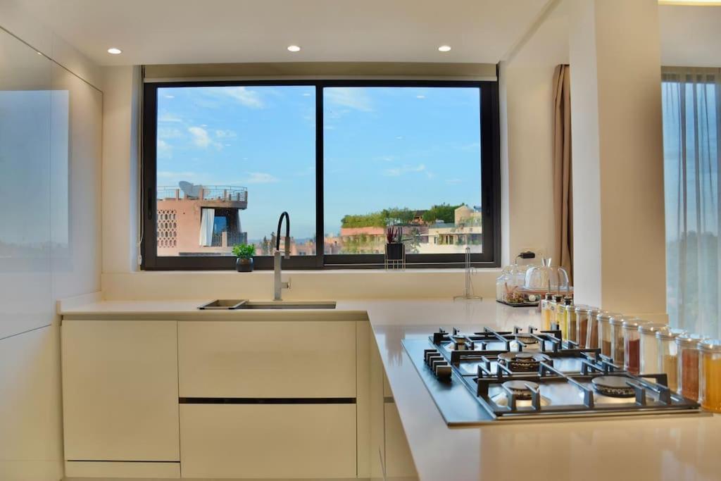 Appartement De Luxe A Marrakech Avec Jacuzzi Piscine Et Vue Panoramique Marrakesh