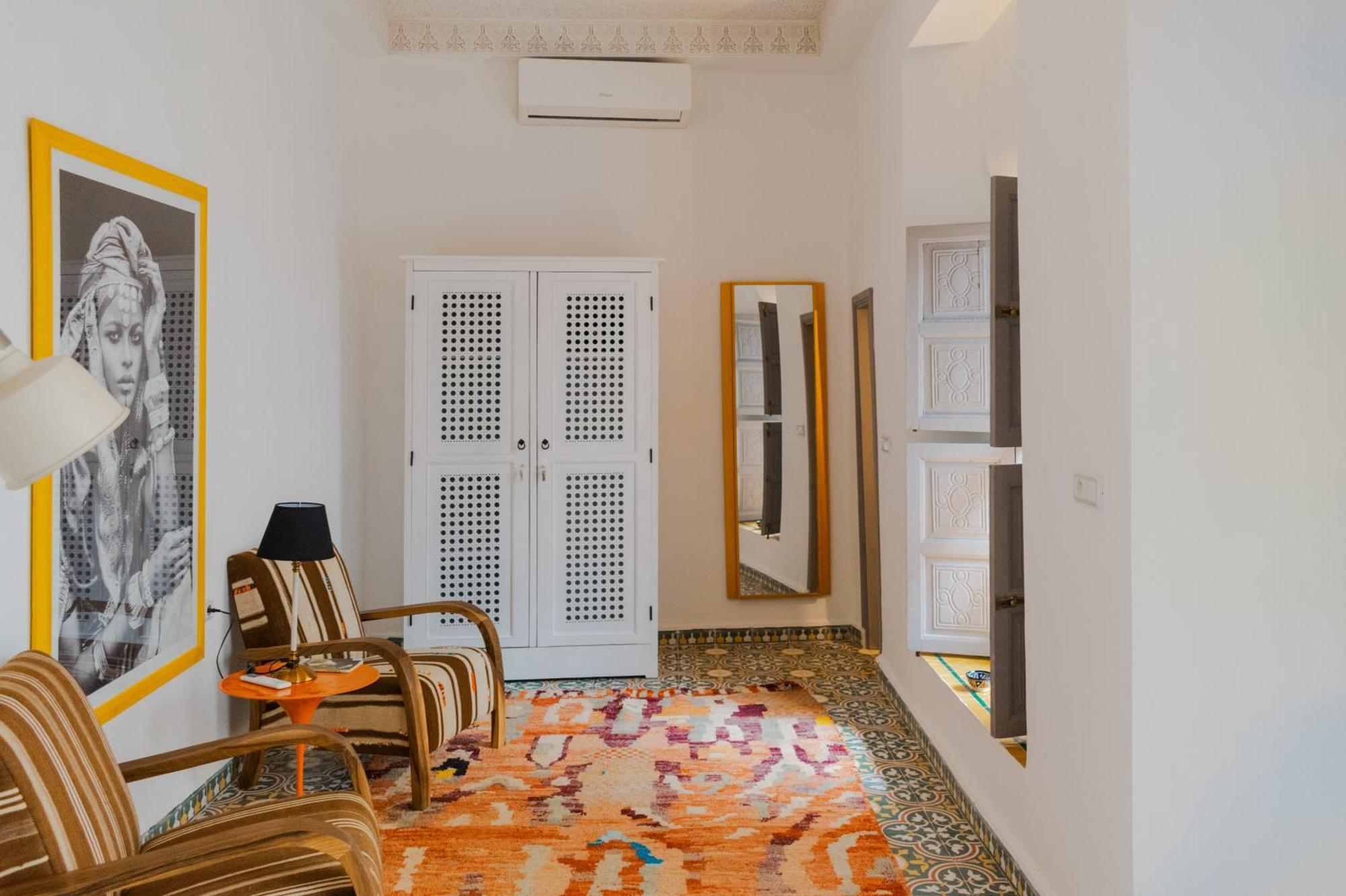Boutique La Maison Darts Et Medicine *