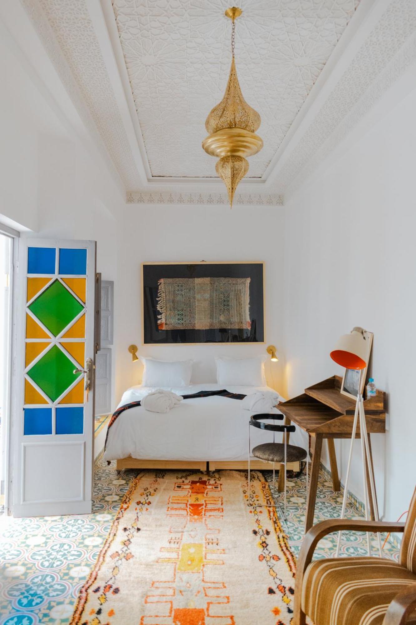 Boutique La Maison Darts Et Medicine Hotel