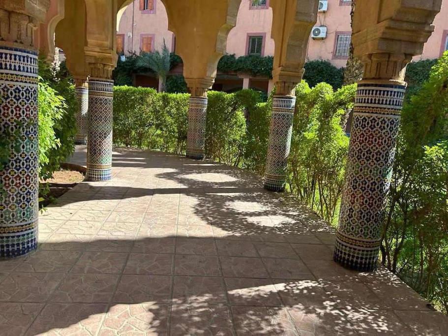 Appartement & 4 Bedrooms With Pool Views Marrakesh