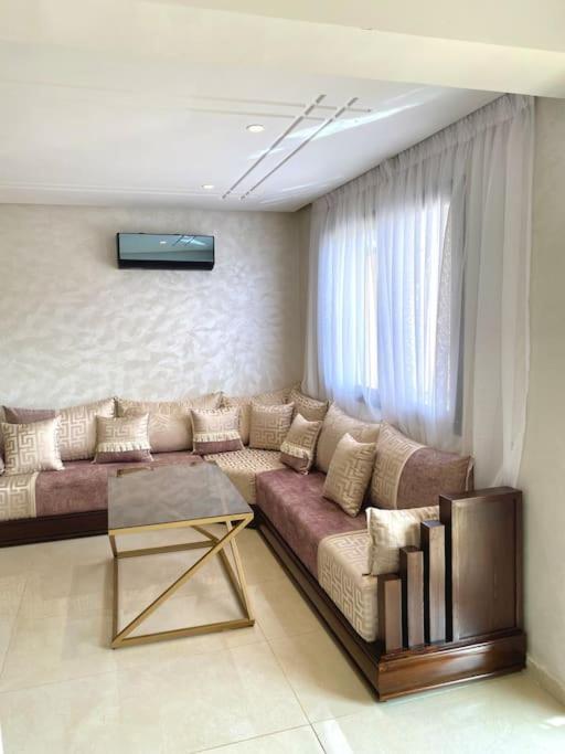 Stylish In Marrakech E25 *