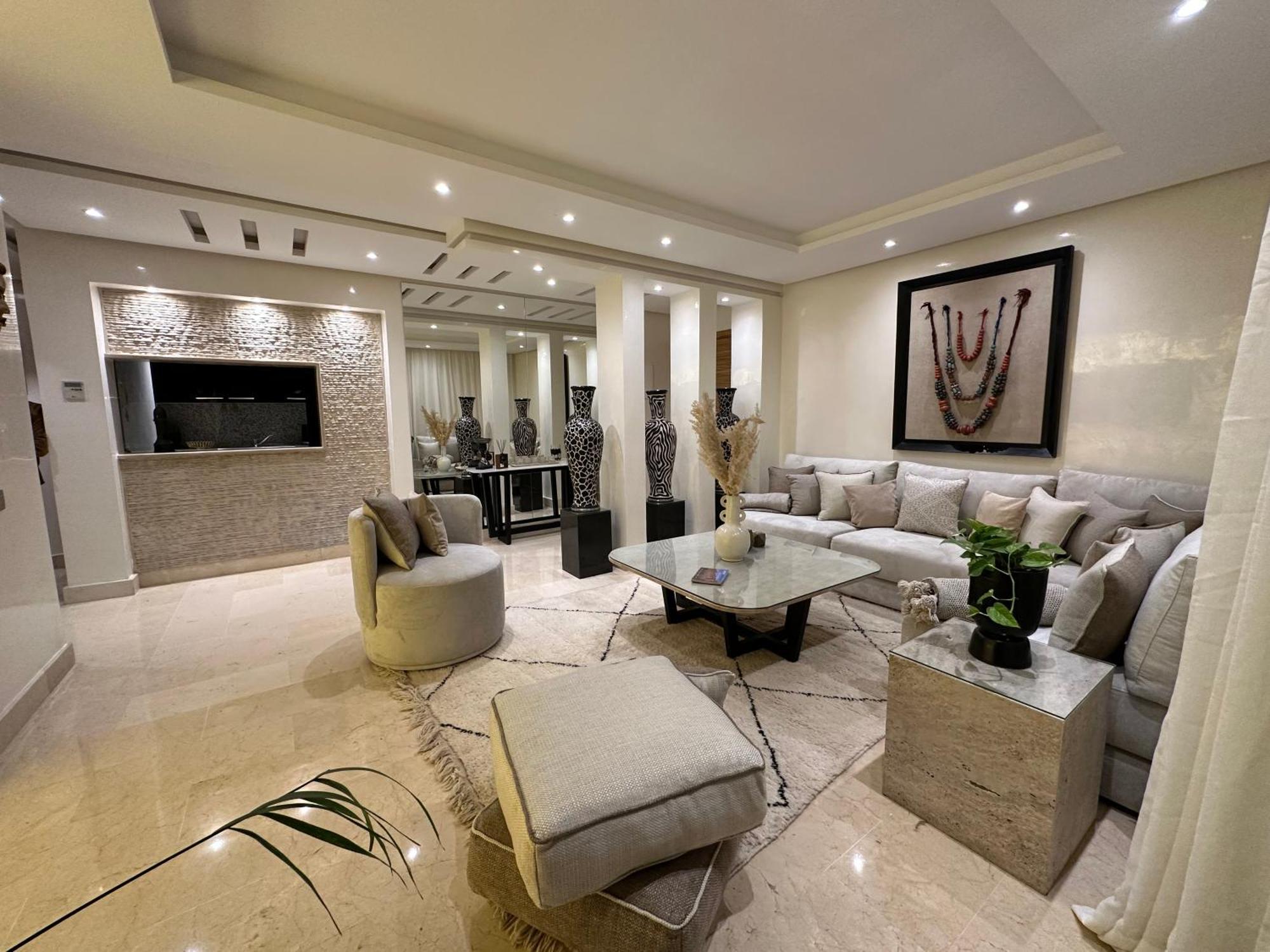 Nacarat Centre Gueliz 2br *