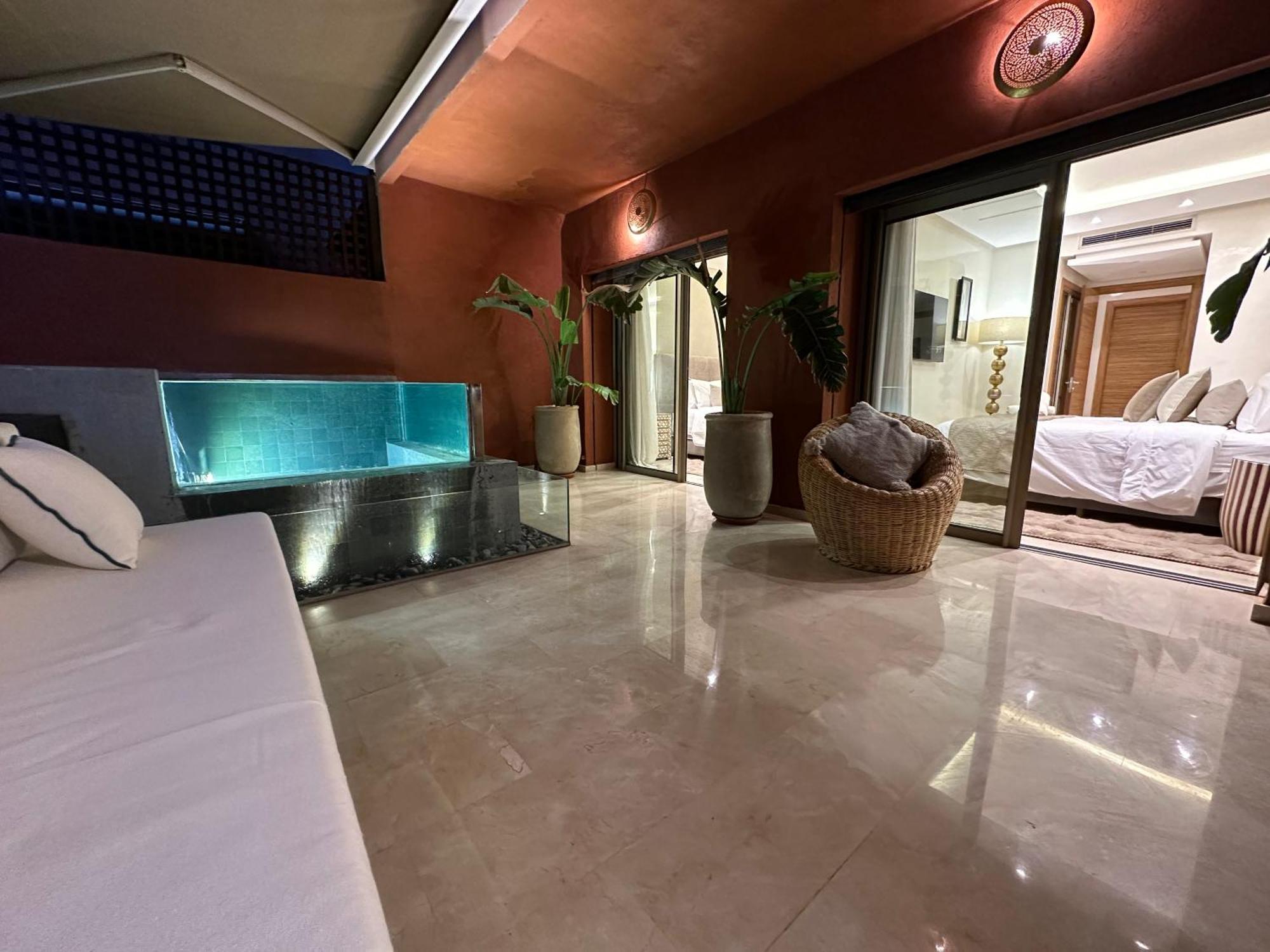 Nacarat Centre Gueliz 2br