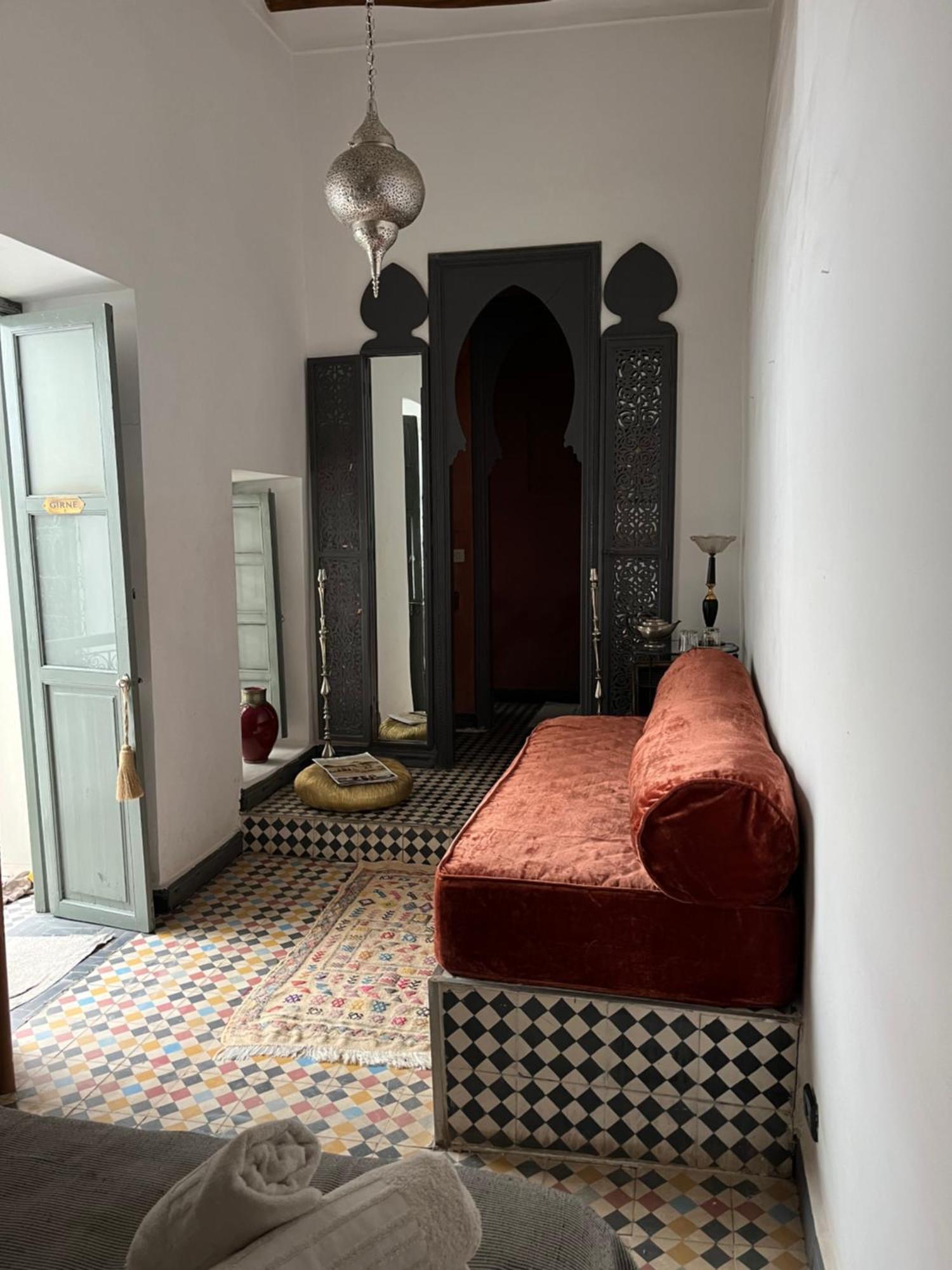 Nafora Riad *