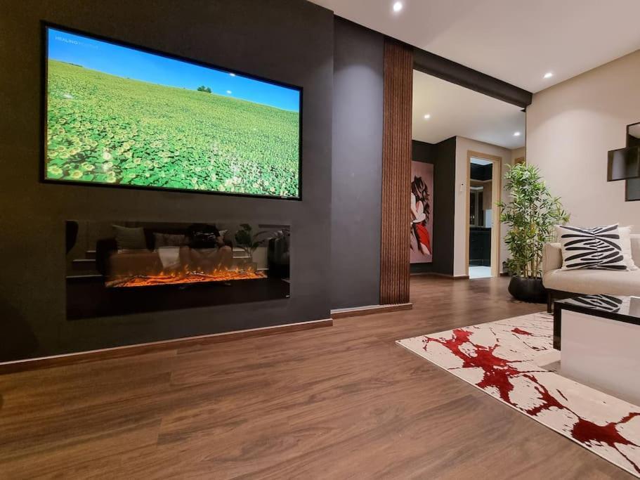 Apartamento Central, Vue Piscine-golf, Et Montagne De L'atlas *