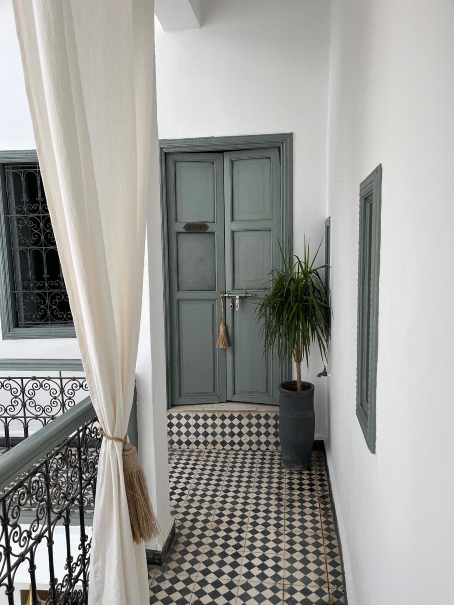 Nafora Riad *