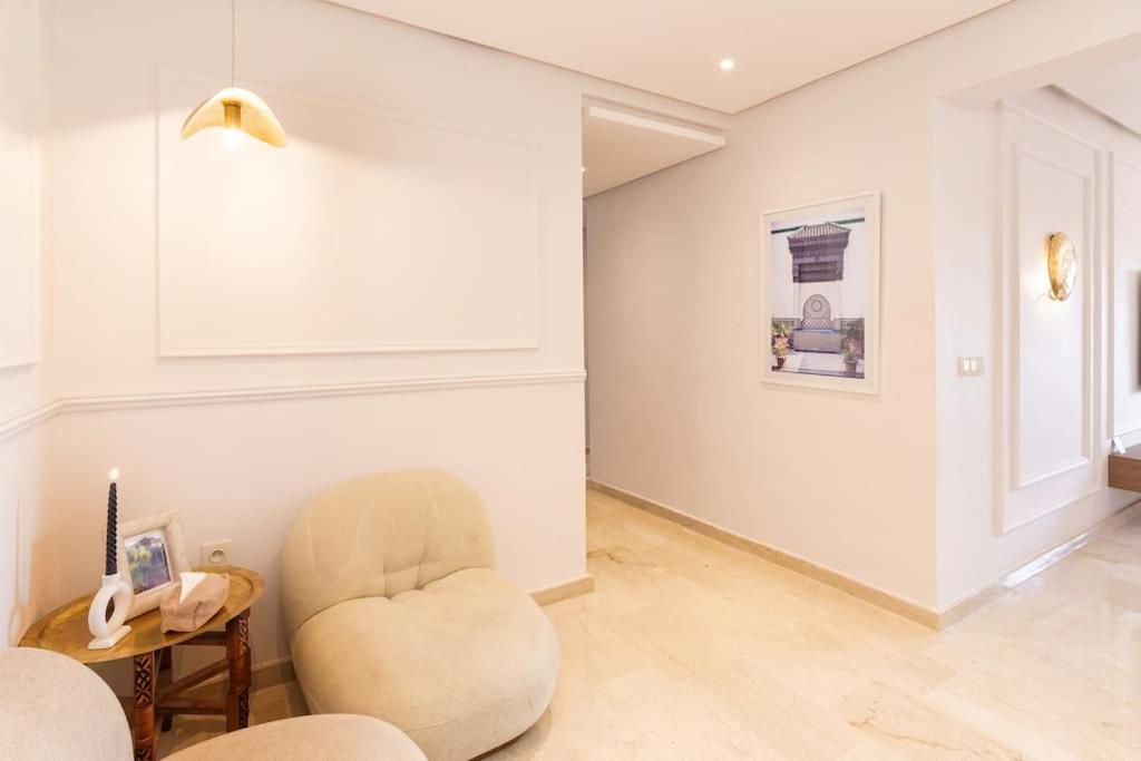 Luxury And Healthy Designed With Pool *