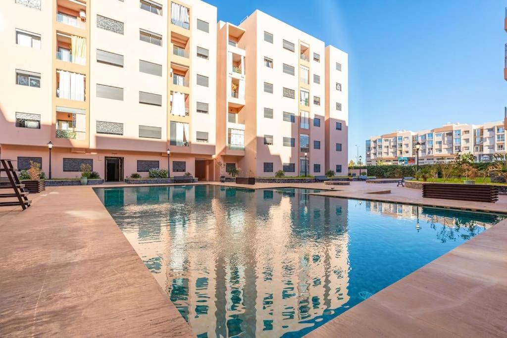 Luxury And Healthy Designed With Pool Appartement Marrakesh