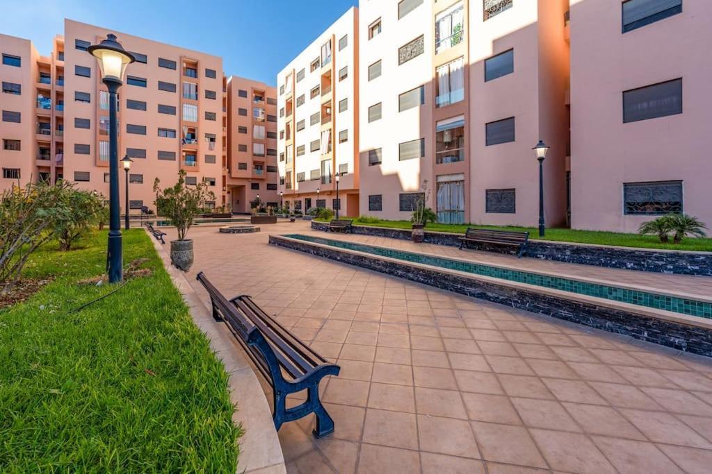 Luxury And Healthy Designed With Pool Appartement *