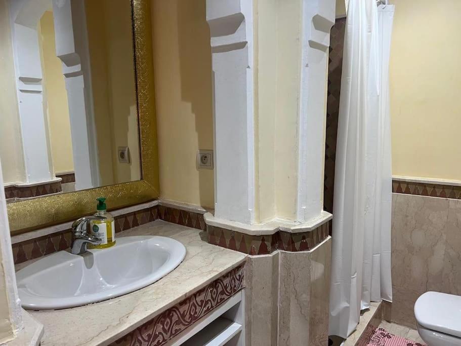 Appartement Bel Meuble Avec Piscine, L'hivernage A Marrakech