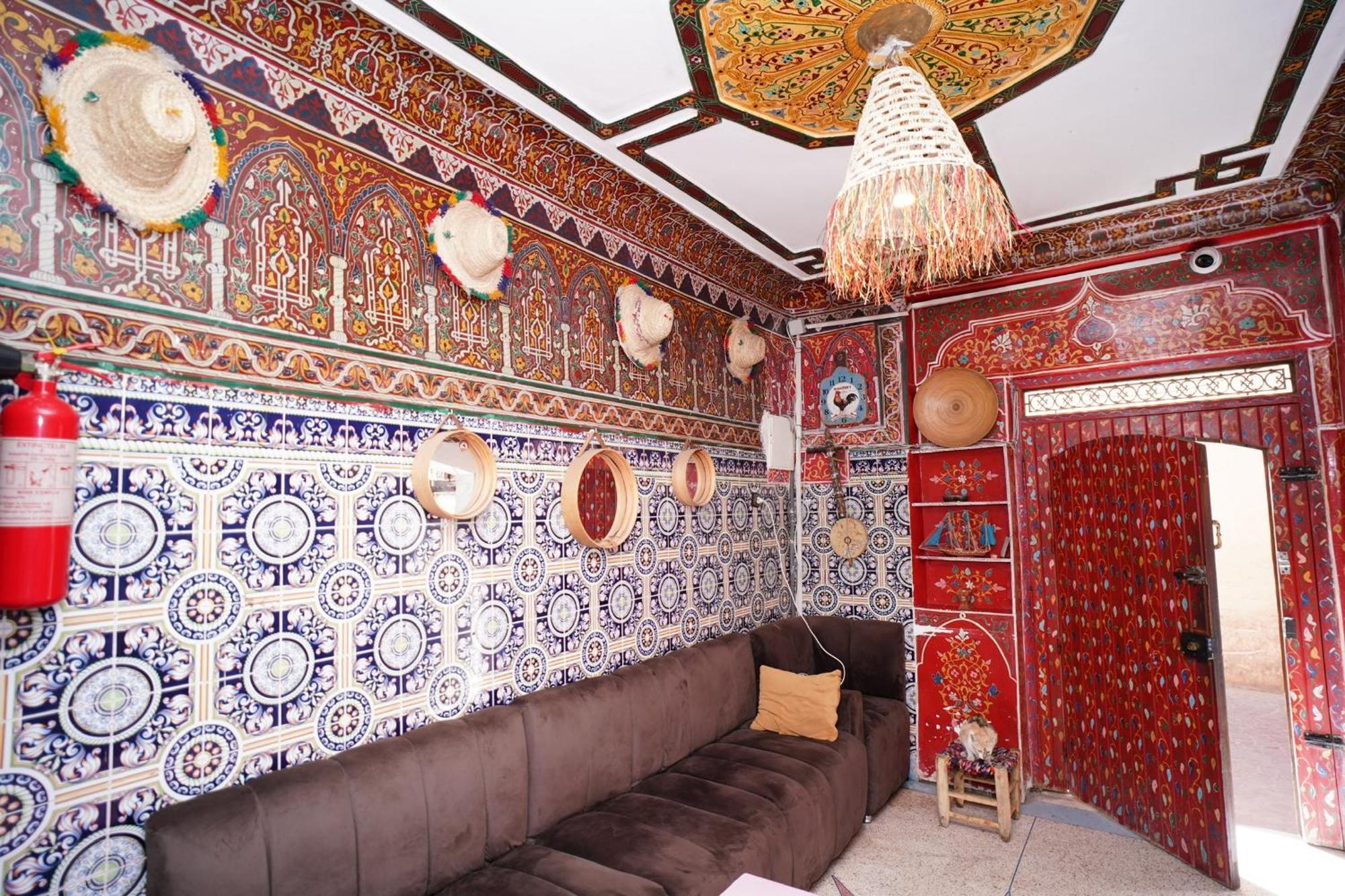 Aparthotel Essassi 23 *
