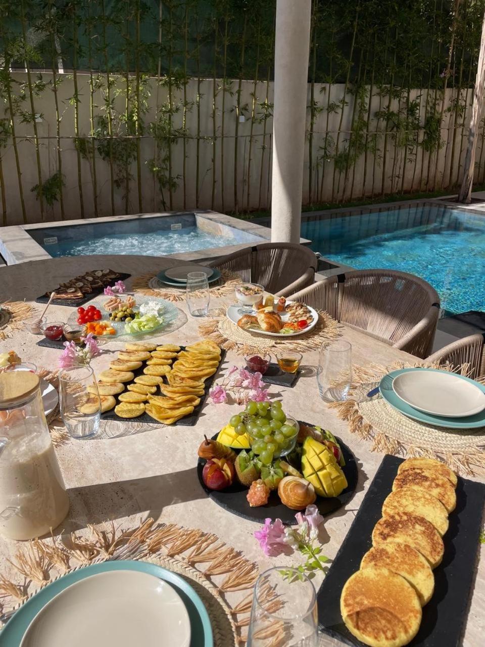 Kenza Piscine Et Jacuzzi Chauffee Villa *