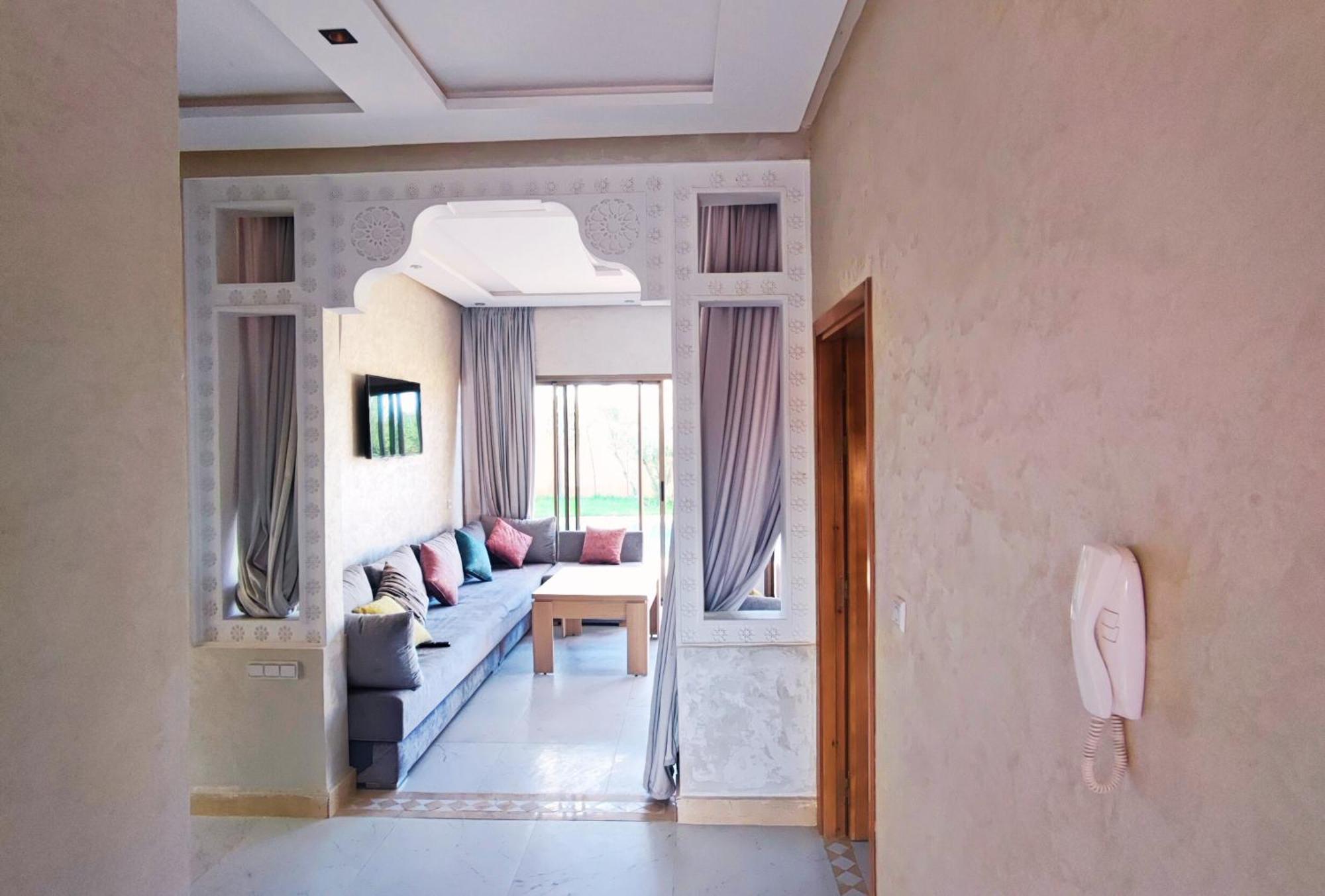 The Atlas View And Elegant Marrakech Villa