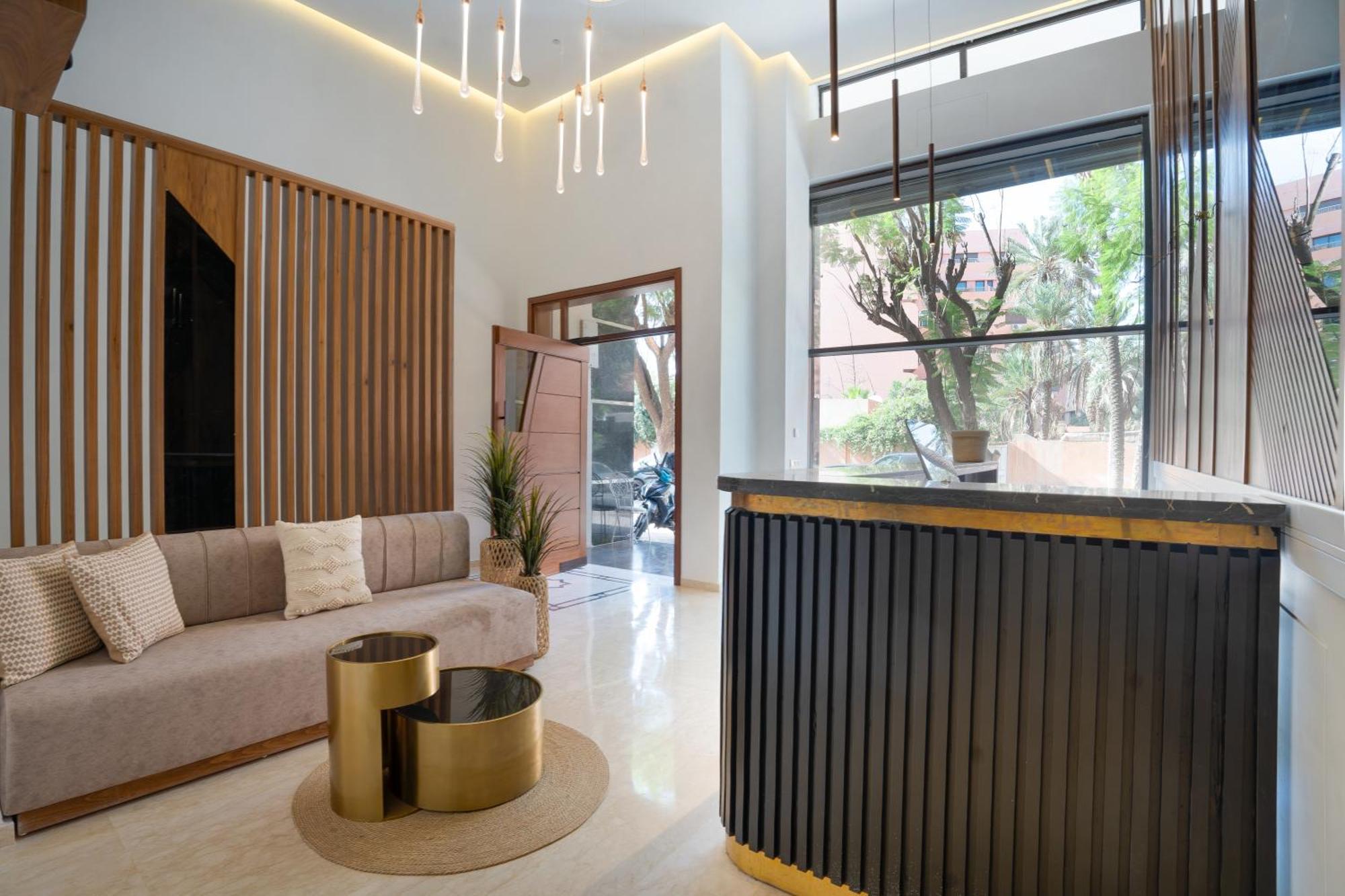 Apartment Aya *