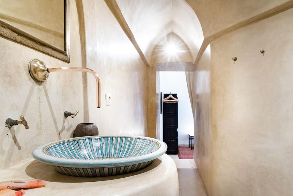 Laklak Tradition 350m2 In Der Medina Mit Terrasse