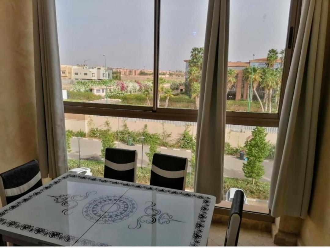 Un Elegant A Louer A Marrakech Avec Deux Piscines Et Situation En Centre * Marrakesh