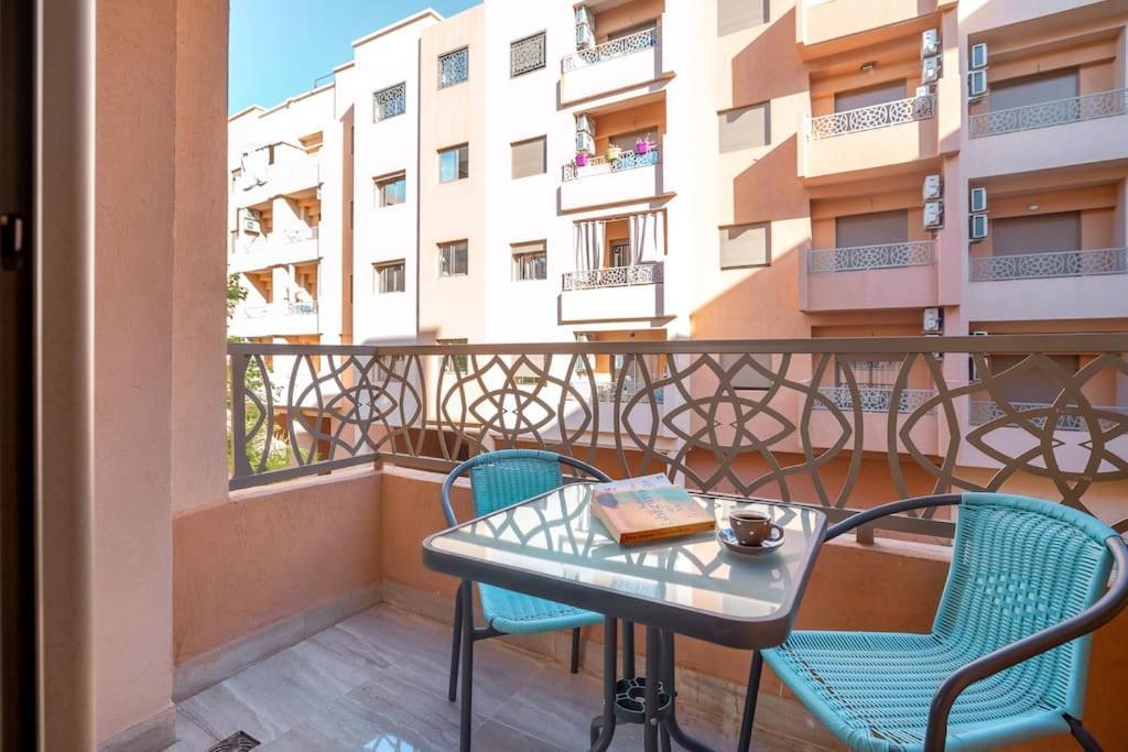 Appartement Spacious 2 Bedroom Flat With Wi-fi, Pool And Parking *