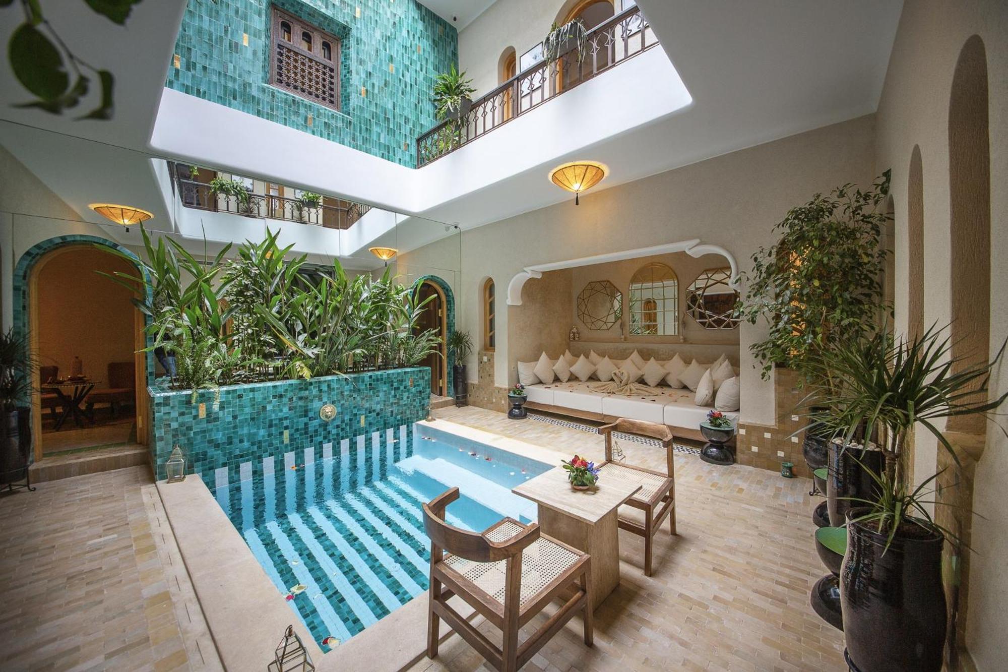 Riad Wazani Topaze & *