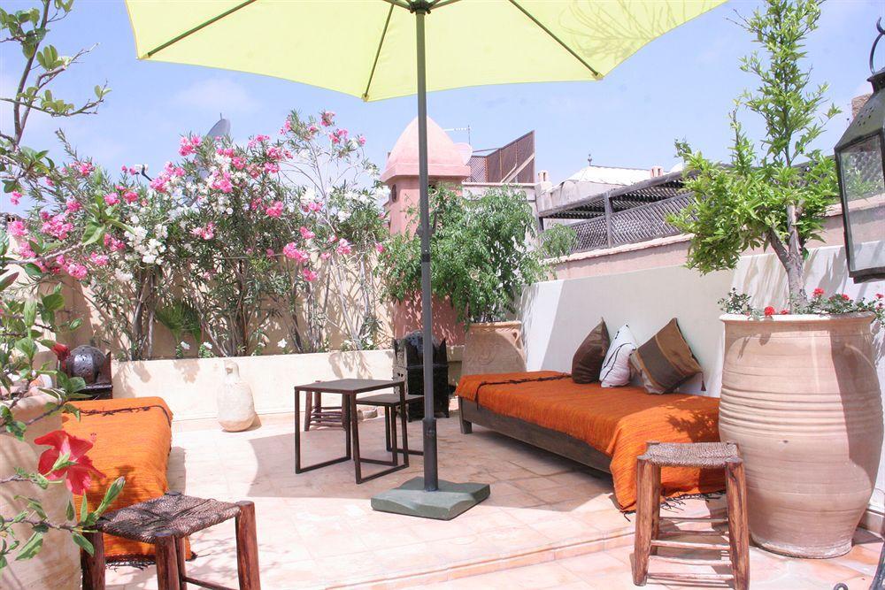 Orange Riad 2*