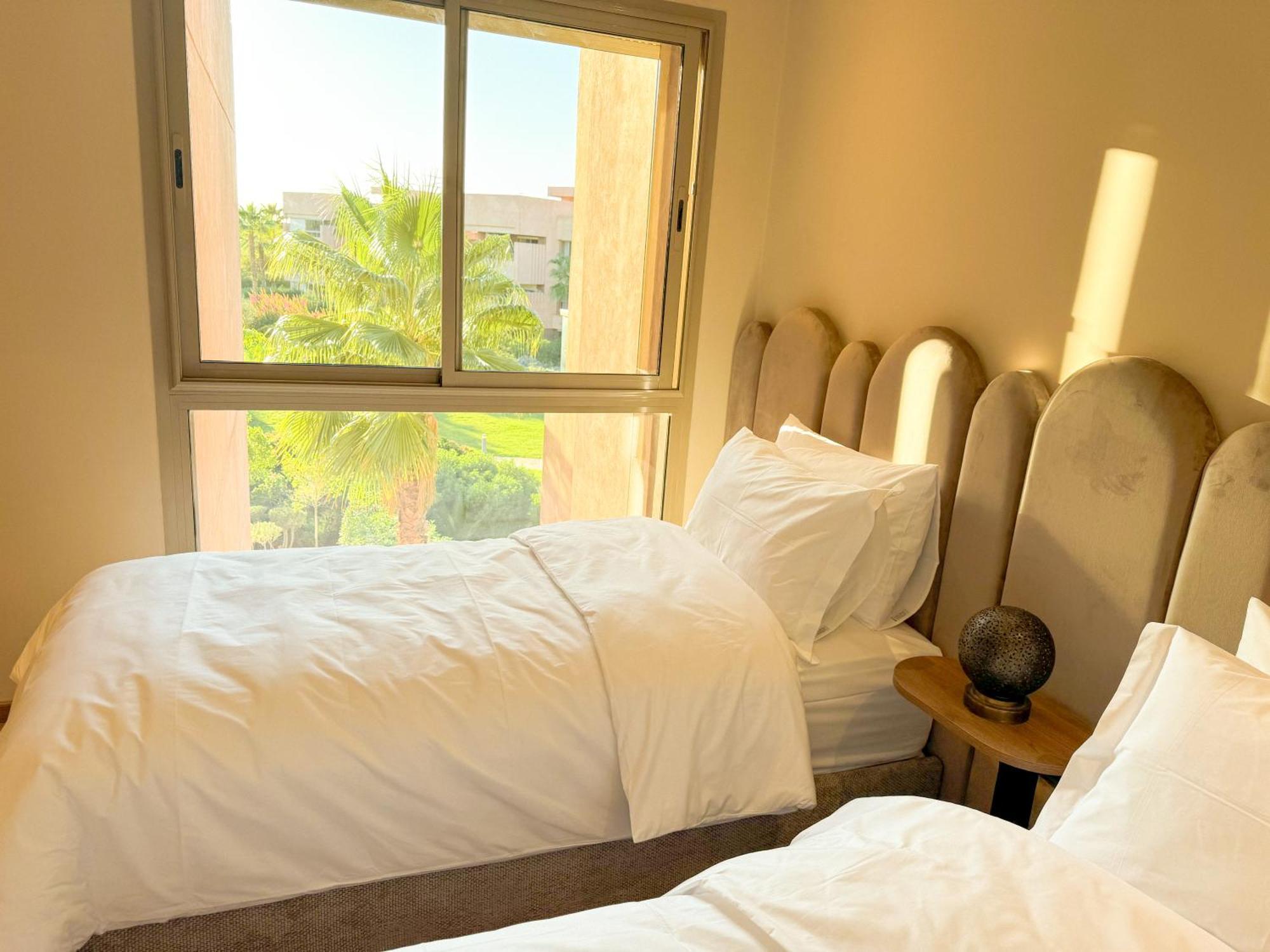 Elegant Familial Avec Vue Sur Golf Et Piscine - Prestigia Opale, Marrakech Apartment *