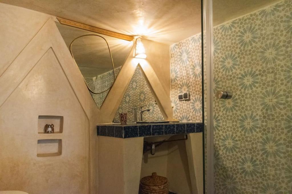 Moulaty 205m2 In Der Medina Mit Terrasse