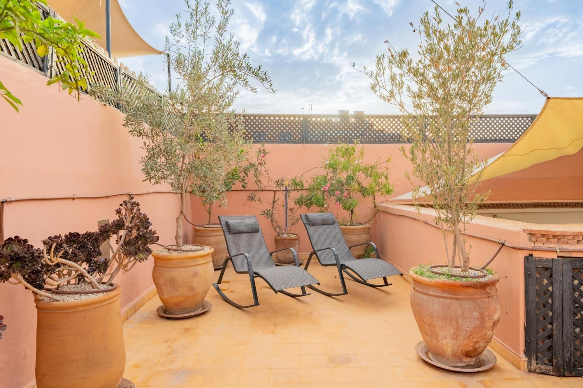 Riad Aouzal Exclusif-breakfast-pool Hébergement de vacances Marrakesh