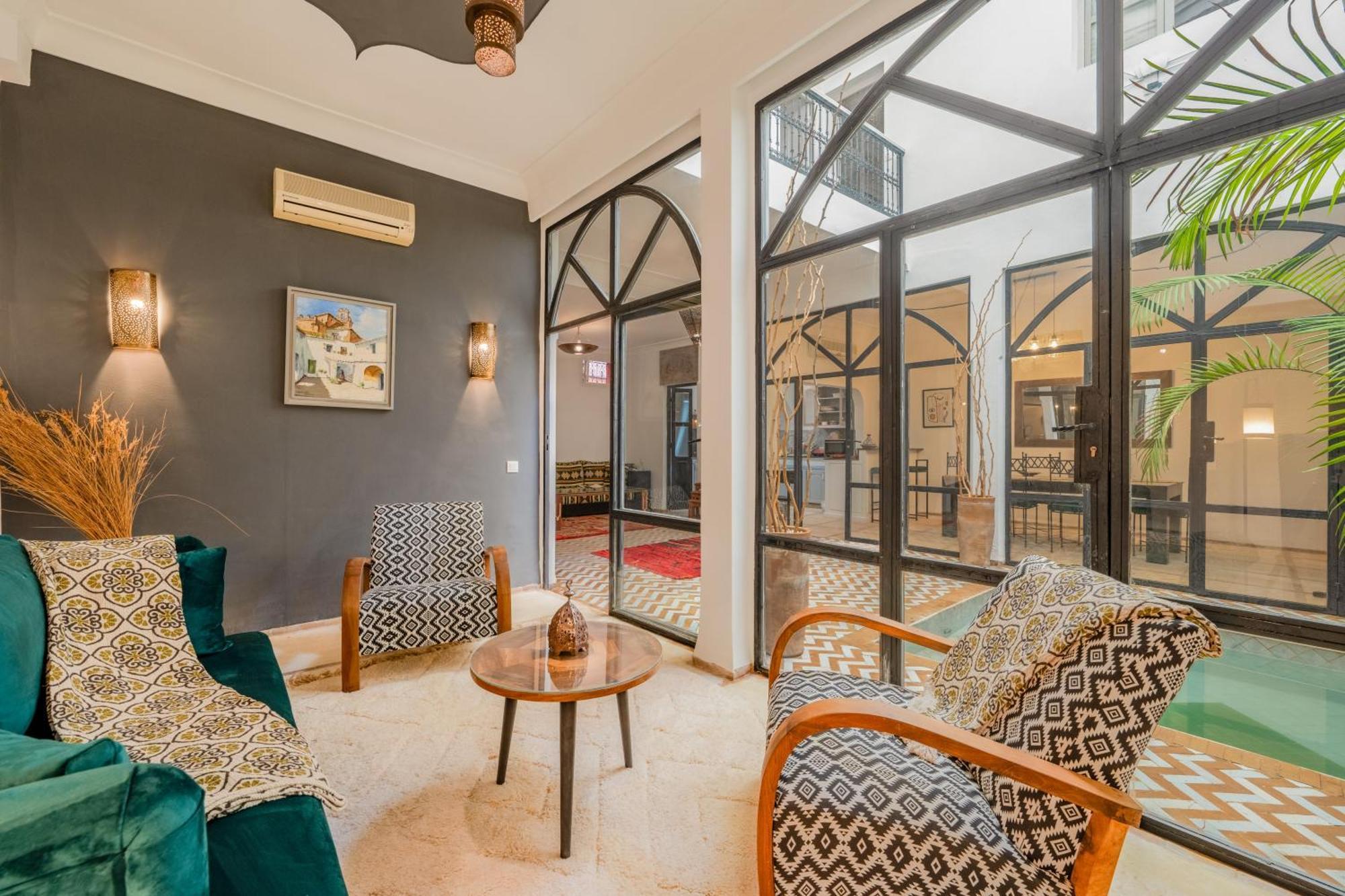 Riad Aouzal Exclusif-breakfast-pool