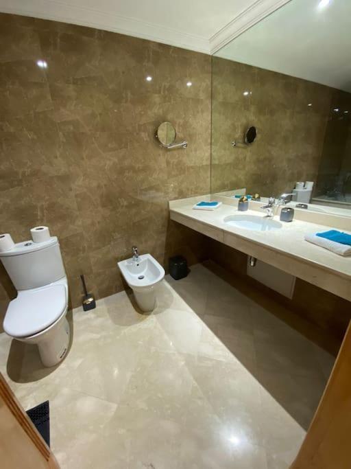 Beau Duplex Fonctionnel Avec Piscine Appartement *