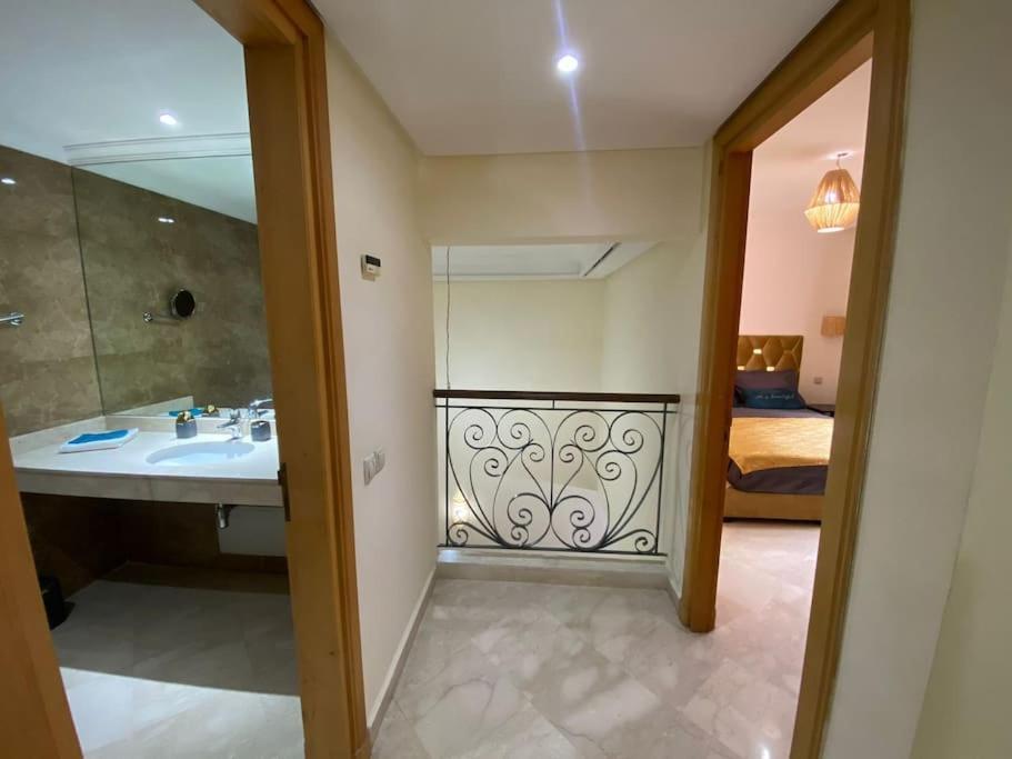 Appartement Beau Duplex Fonctionnel Avec Piscine