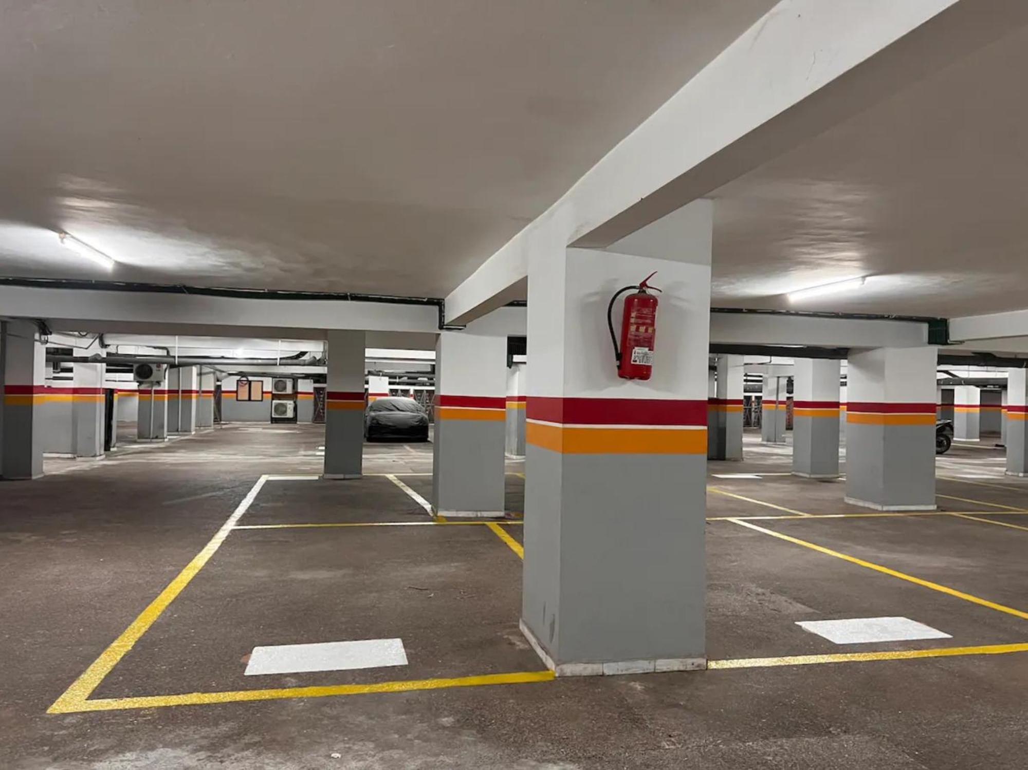C-appartement De Luxe Plein Centre De Gueliz Avec Piscine Parking Wifi Netflix Apartamento *