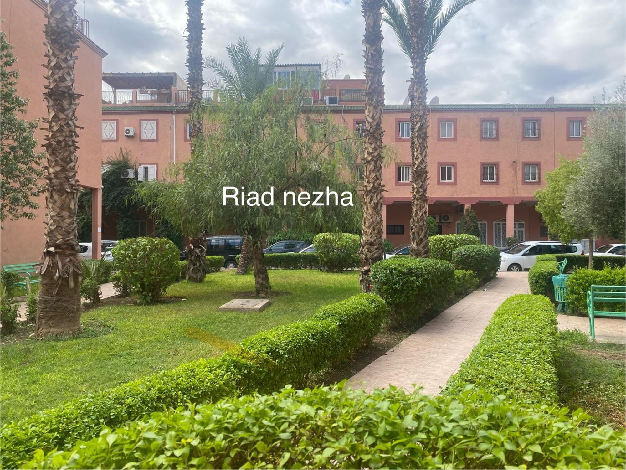 Nezha Avec Jacuzzi Et Au Coeur De Hotel *