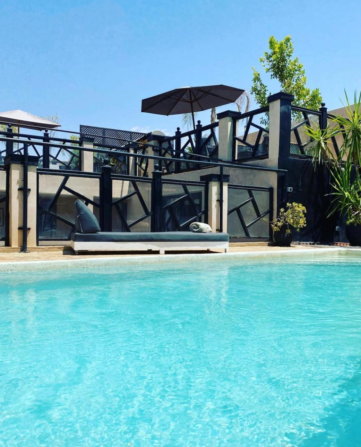 Affittacamere Basidi Piscine Chauffee Sur Le Toit De La Medina