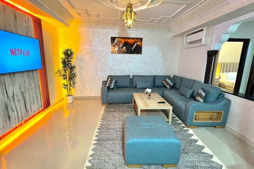 De Luxe Avec Jacuzzi Prive & Terrasse Au Coeur De Marrakech Appartement Marrakesh