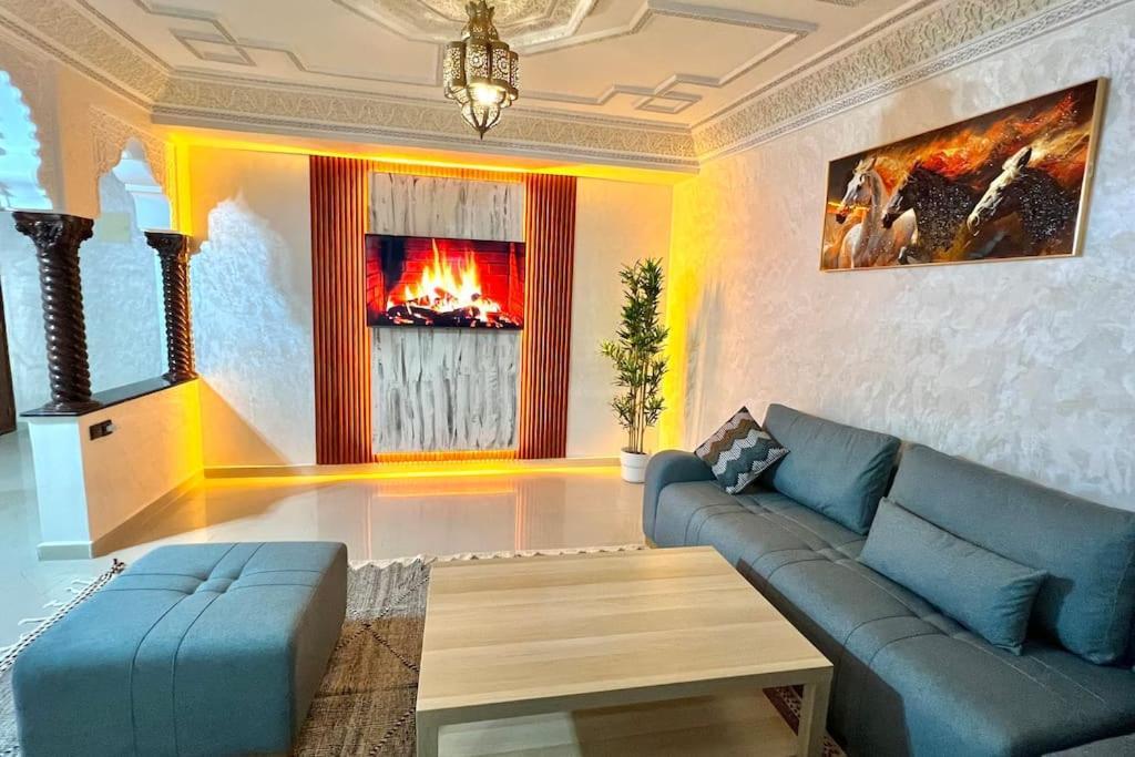 De Luxe Avec Jacuzzi Prive & Terrasse Au Coeur De Marrakech Appartement Marrakesh