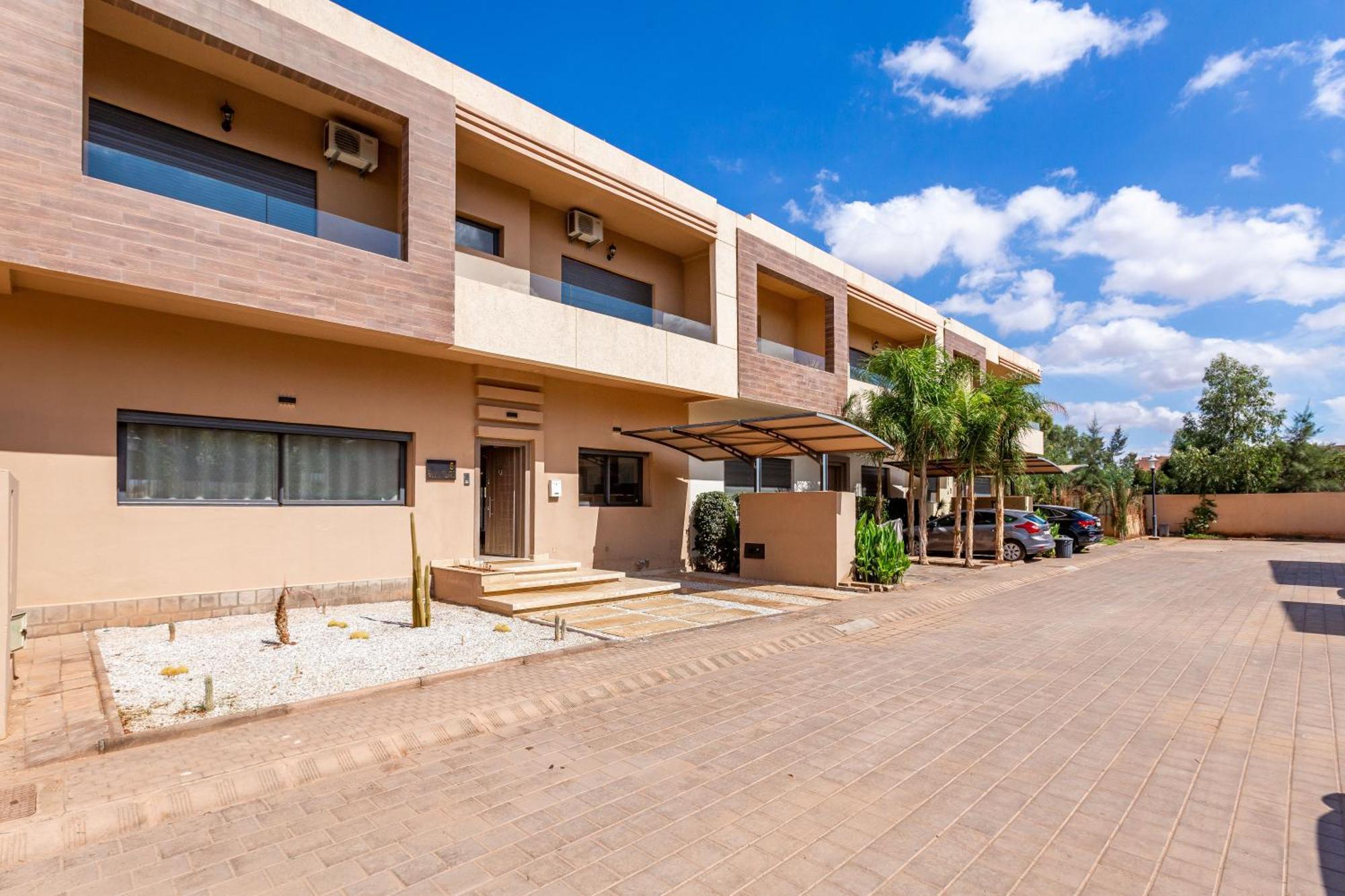 Gina, Chic Et Moderne Avec Piscine&terrasse Villa *