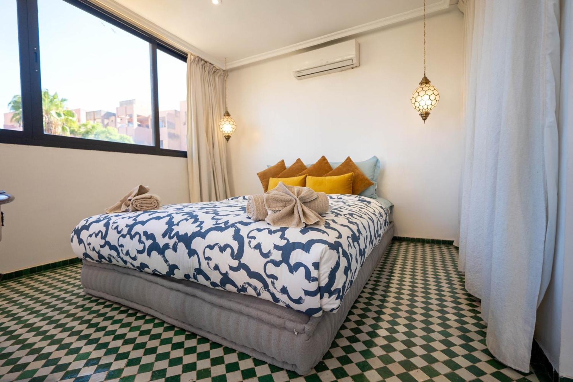 Apartment Elegant Avec Terrasse Au Coeur Gueliz