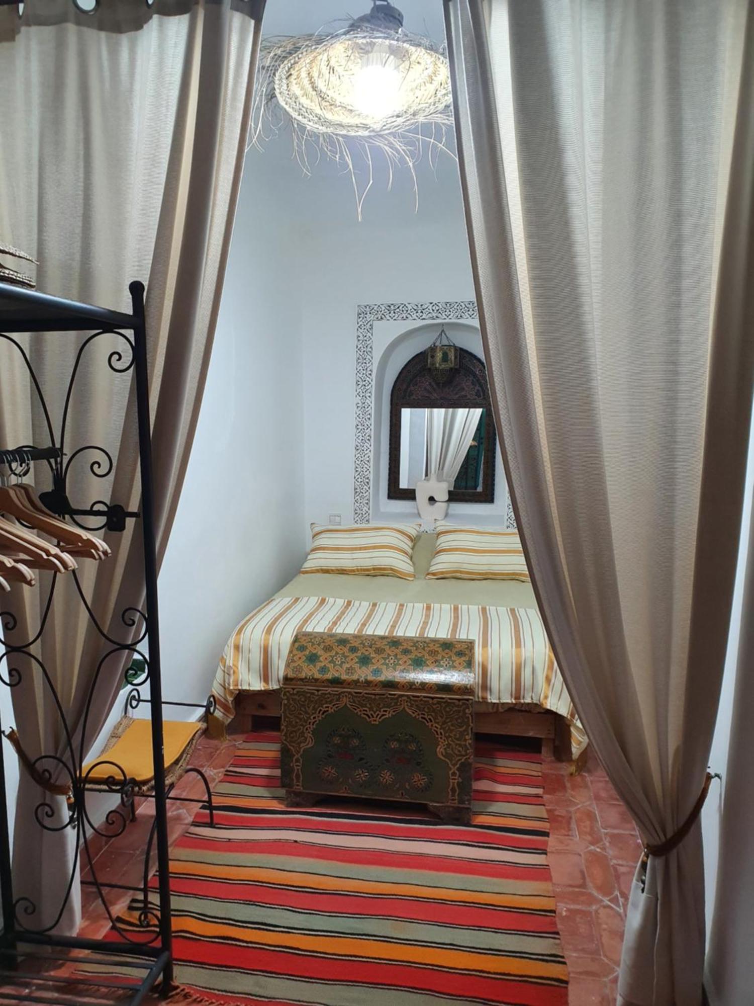 Dar Sarah-marrakech, Authentique Idéalement Situé. *