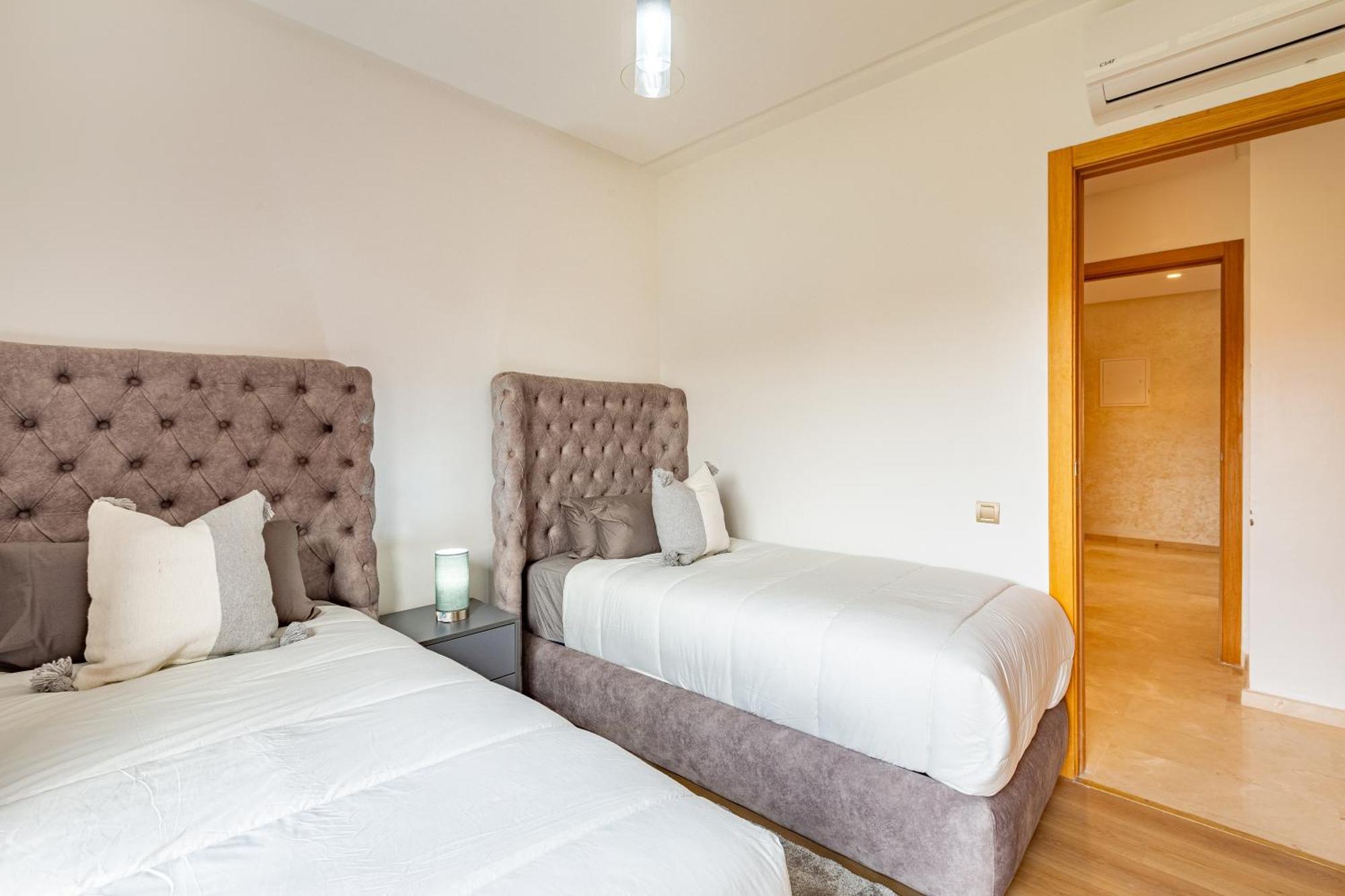 Appartement New! De Luxe Avec Piscine & Parking *
