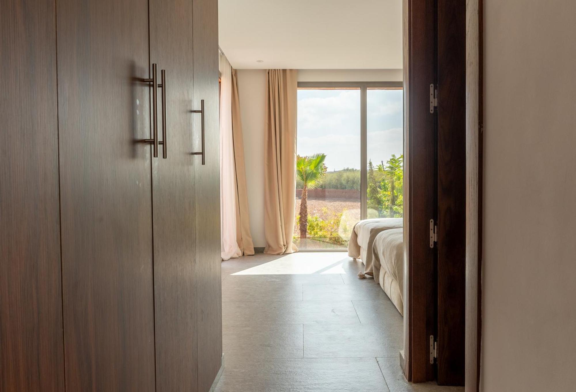Luxury With Heated Pool & Atlas View *