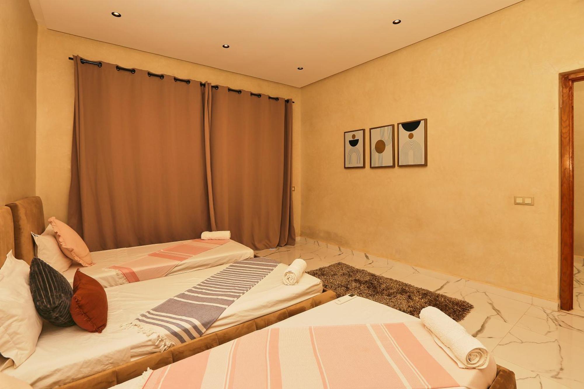 Iris ,moderne & Elegant Avec Piscine &jardin Villa Marrakesh
