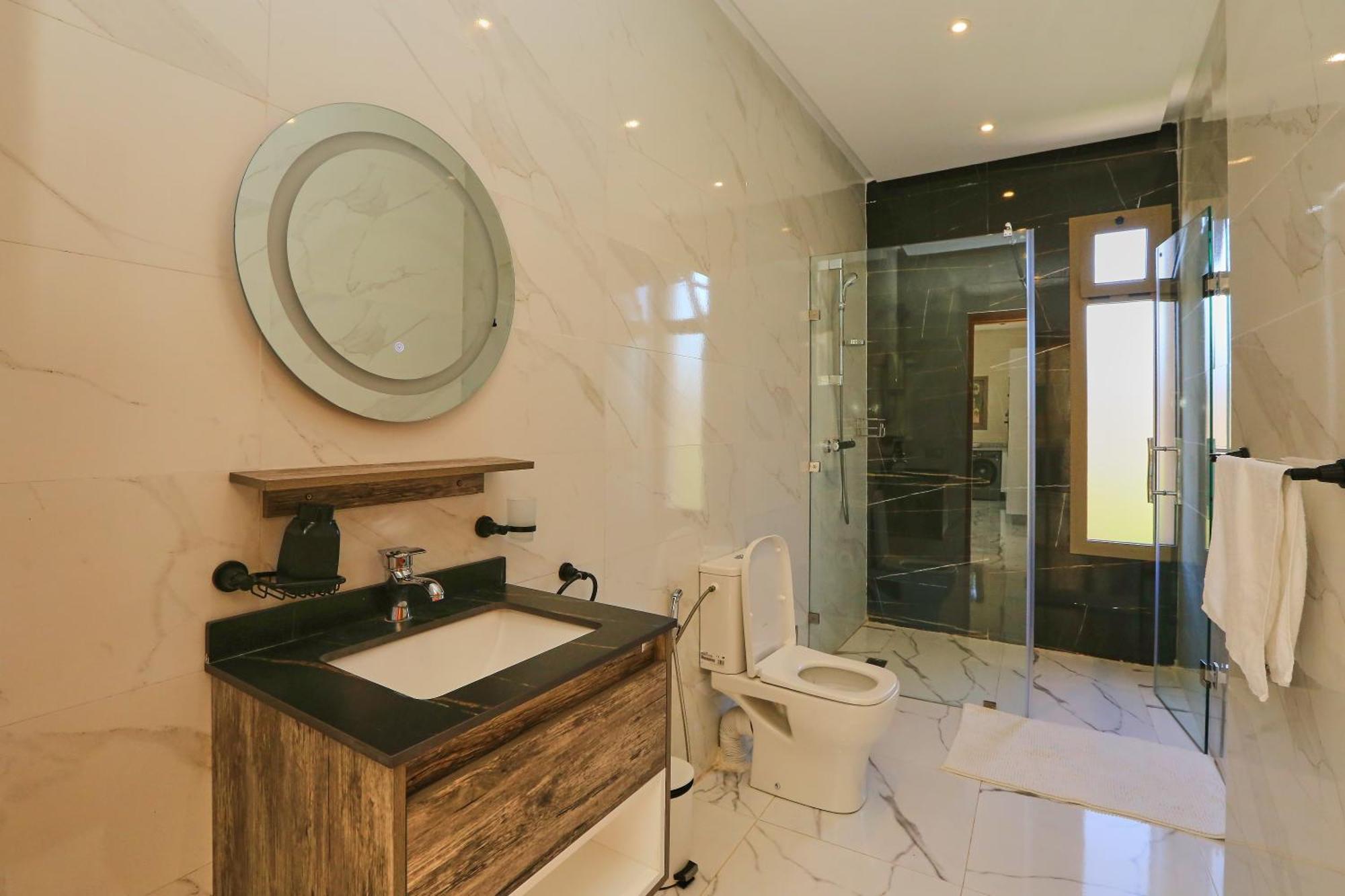 Iris ,moderne & Elegant Avec Piscine &jardin