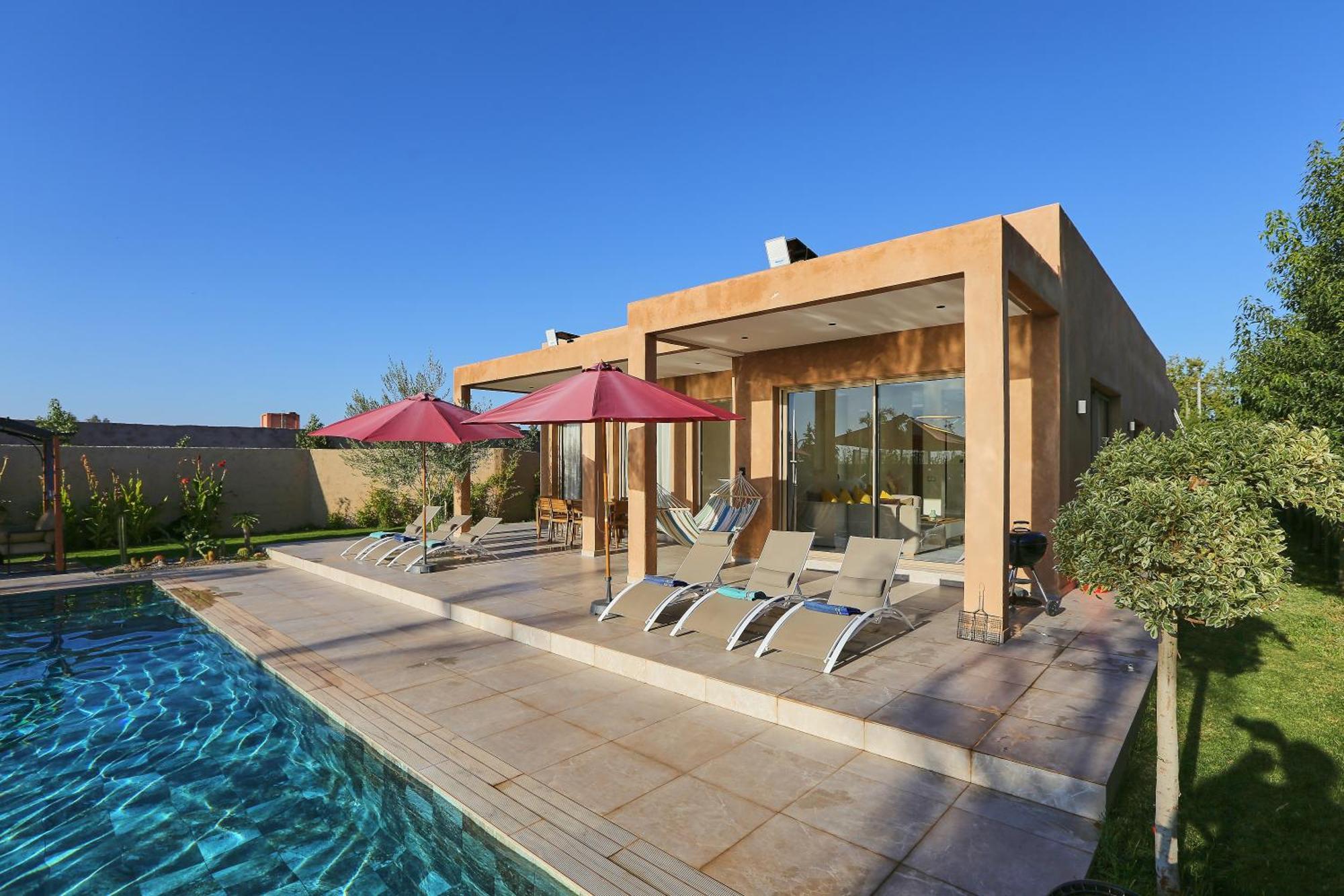 Iris ,moderne & Elegant Avec Piscine &jardin * Marrakesh