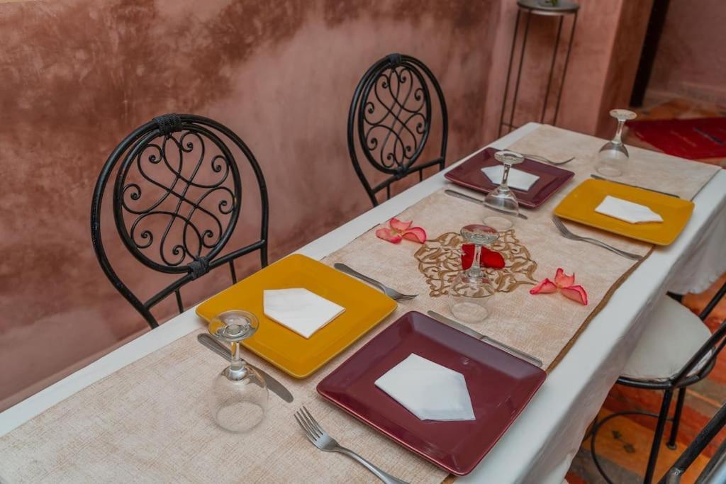 3 - Petit Dejeuner Gratuit - Position Ferienhaus *