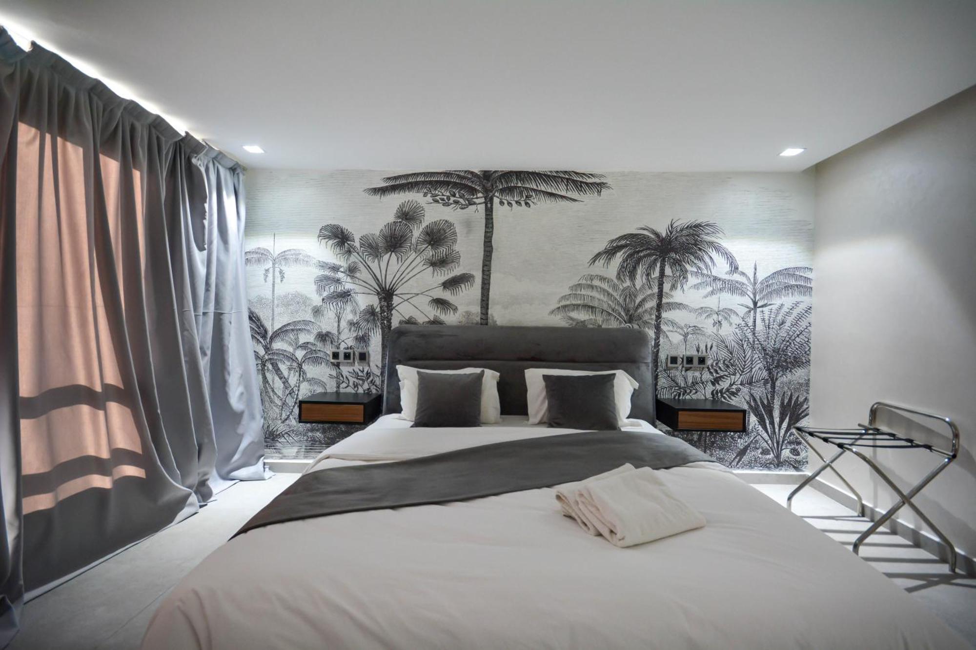 Duplexe Luxueux De 2 Appartement *