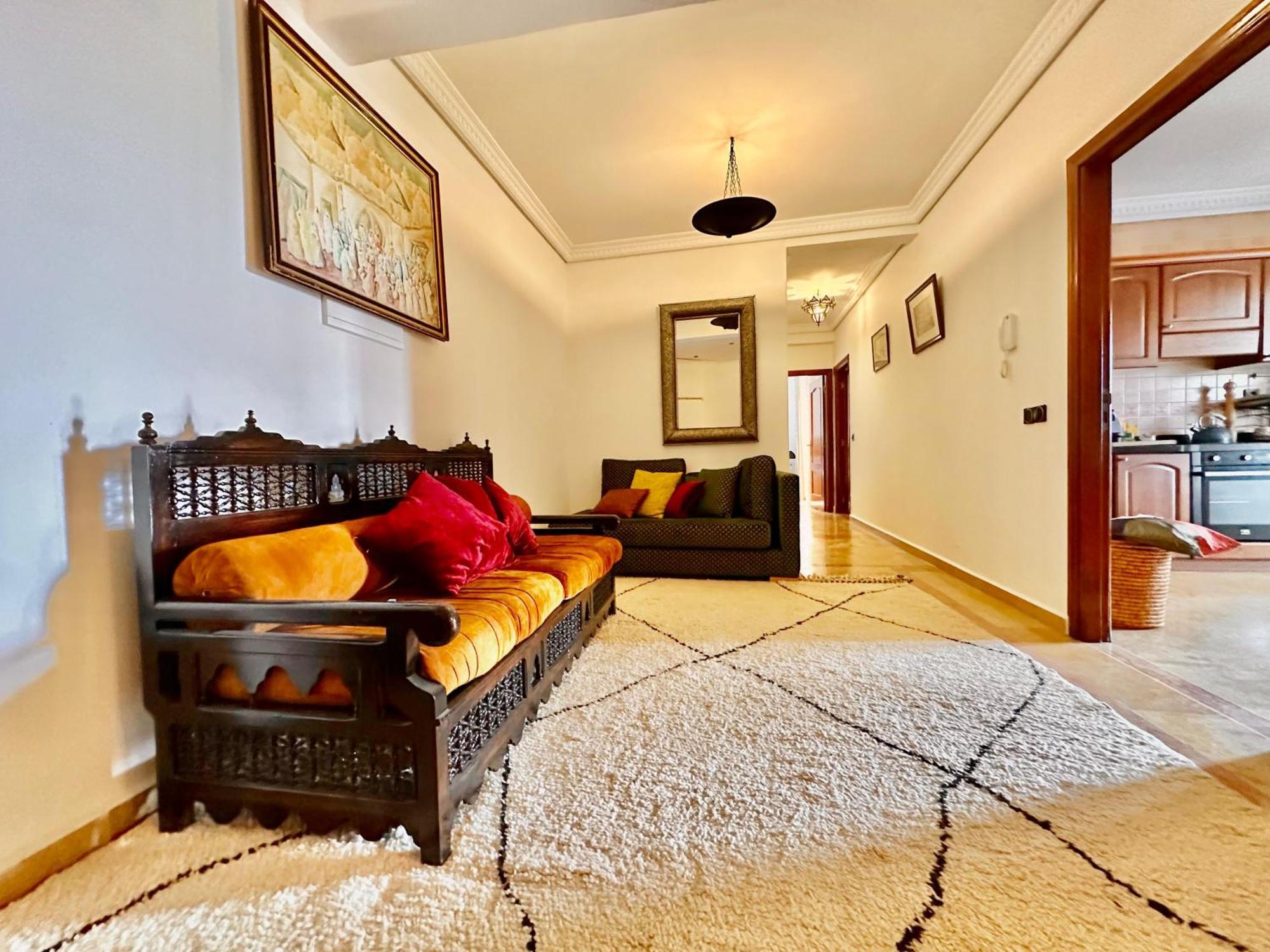 Charming Retreat Majorelle