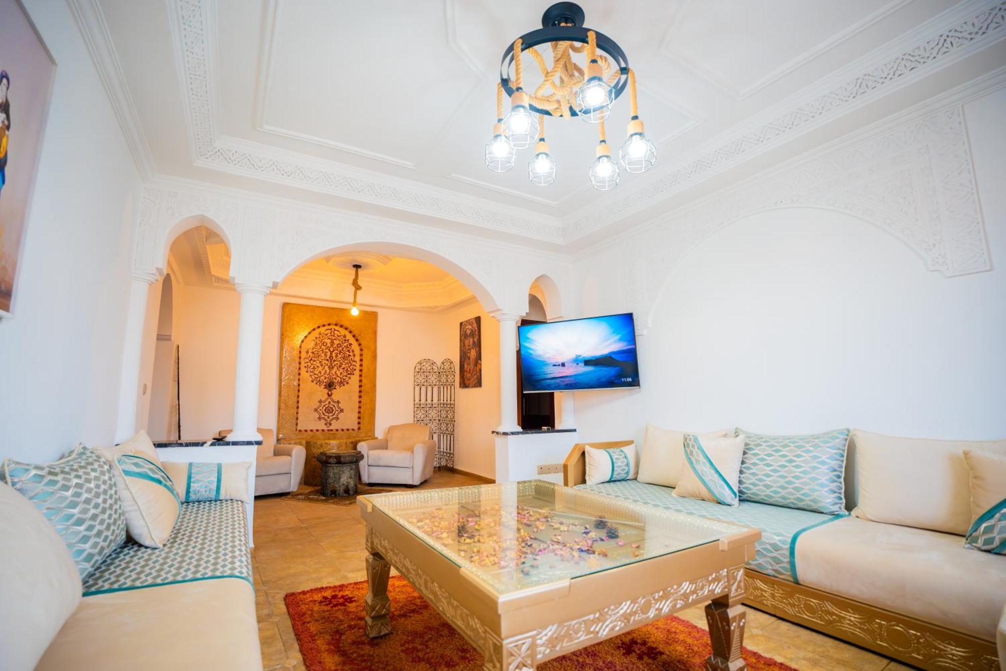 Charming Art-inspired * Marrakesh