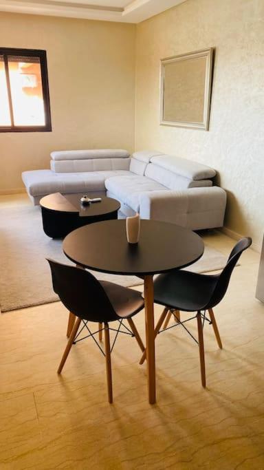 Appartement Bel Appart Fonctionnel A Cote De Ctm Hivernage *