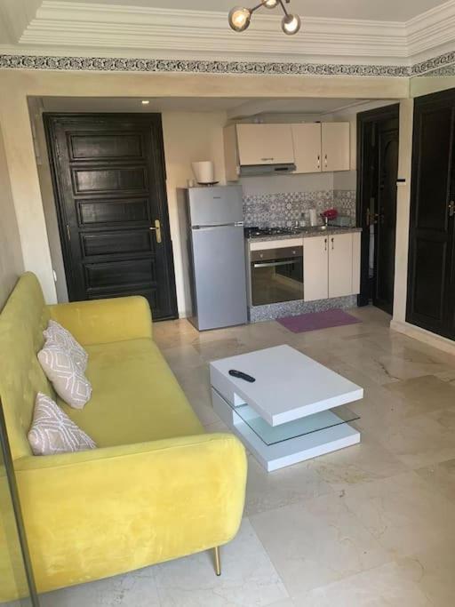 Appartement Confort Et Style Chic Avec Piscine