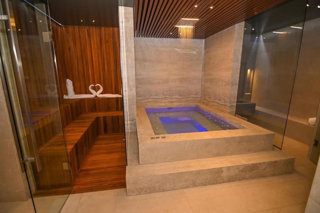 Luxe, Golf, & Cinema Marrakesh
