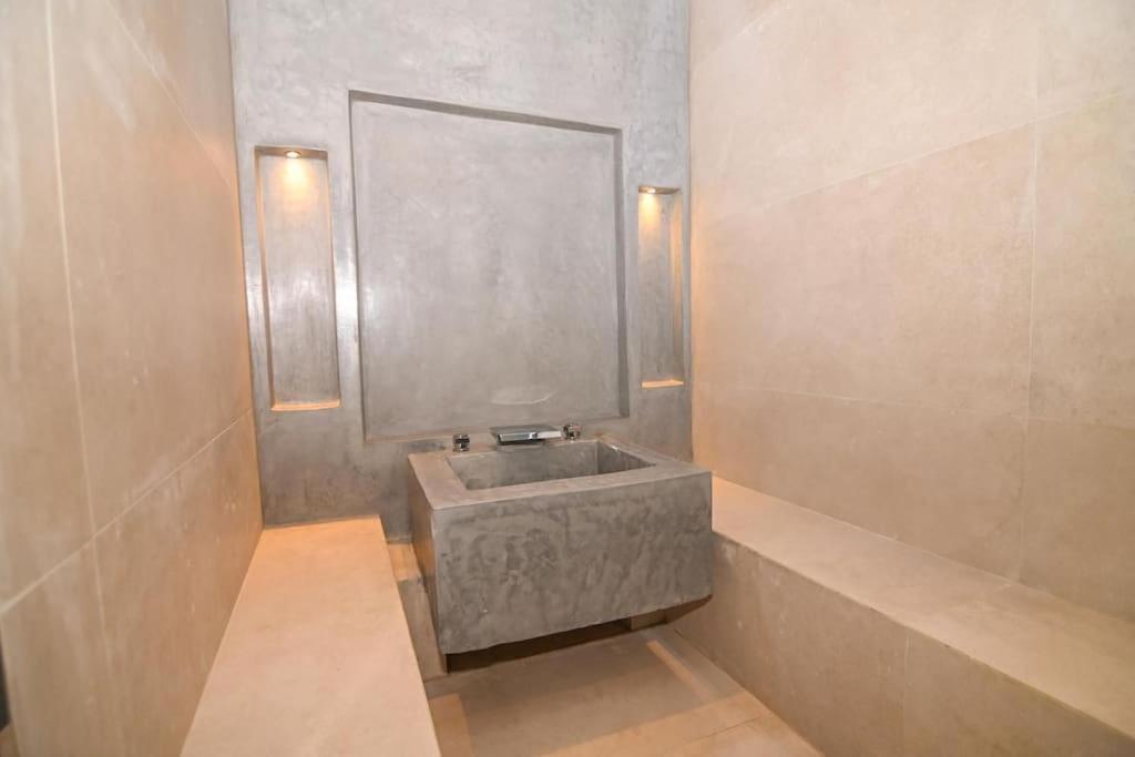 Luxe, Golf, & Cinema * Marrakesh